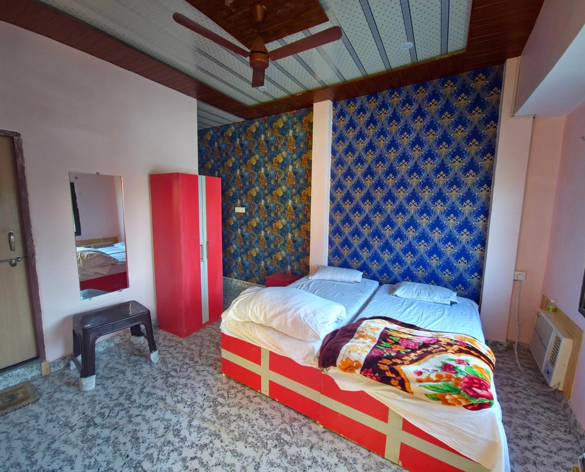 Hotel Kalika P Guest House Benares Buitenkant foto